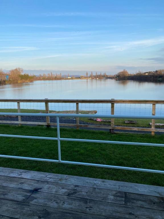 Lake View Lodge Chichester Dış mekan fotoğraf